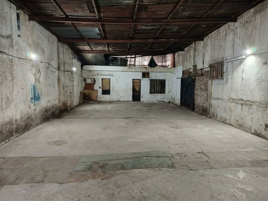 Venta Galpón en Pompeya con vivienda u oficina. — foto 2