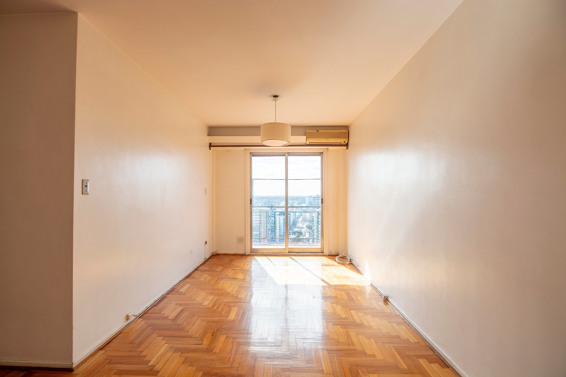 VENTA depto 3 ambientes con balcón PISO 22 VISTA AL RÍO - VTE LÓPEZ — foto 1
