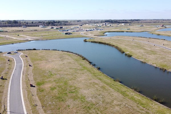 Exclusivo Lote al agua en venta — foto 4