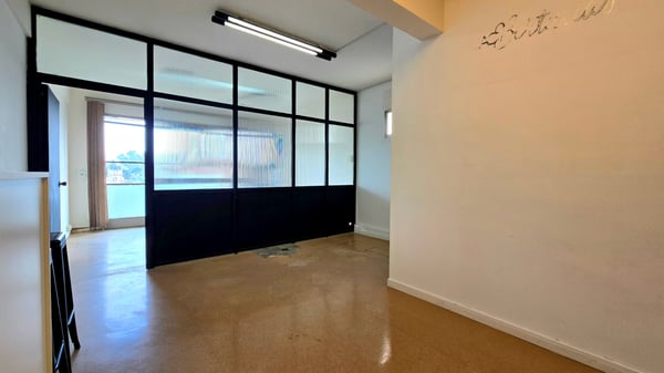 VENTA OFICINA OLIVOS LUMINOSO — foto 4