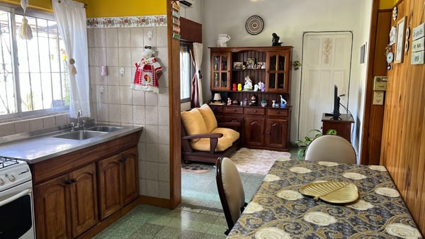 VENTA CASA Y 2 DEPTOS CON PILETA APTO CREDITO — foto 5