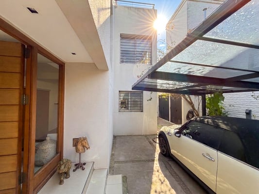 Venta casa en LA HORQUETA 4 ambientes con pileta y cochera — foto 2