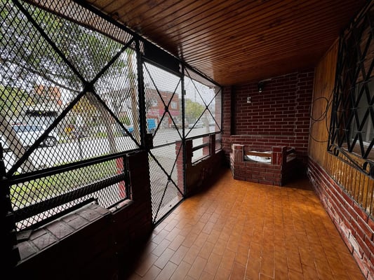 VENTA CASA 3 AMB CON PATIO  LANUS OESTE — foto 2