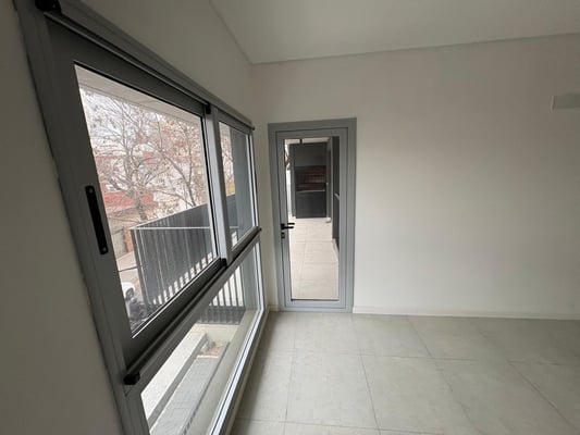 VENTA DEPARTAMENTO 3 AMB MATADEROS CON PARRILLA — foto 5