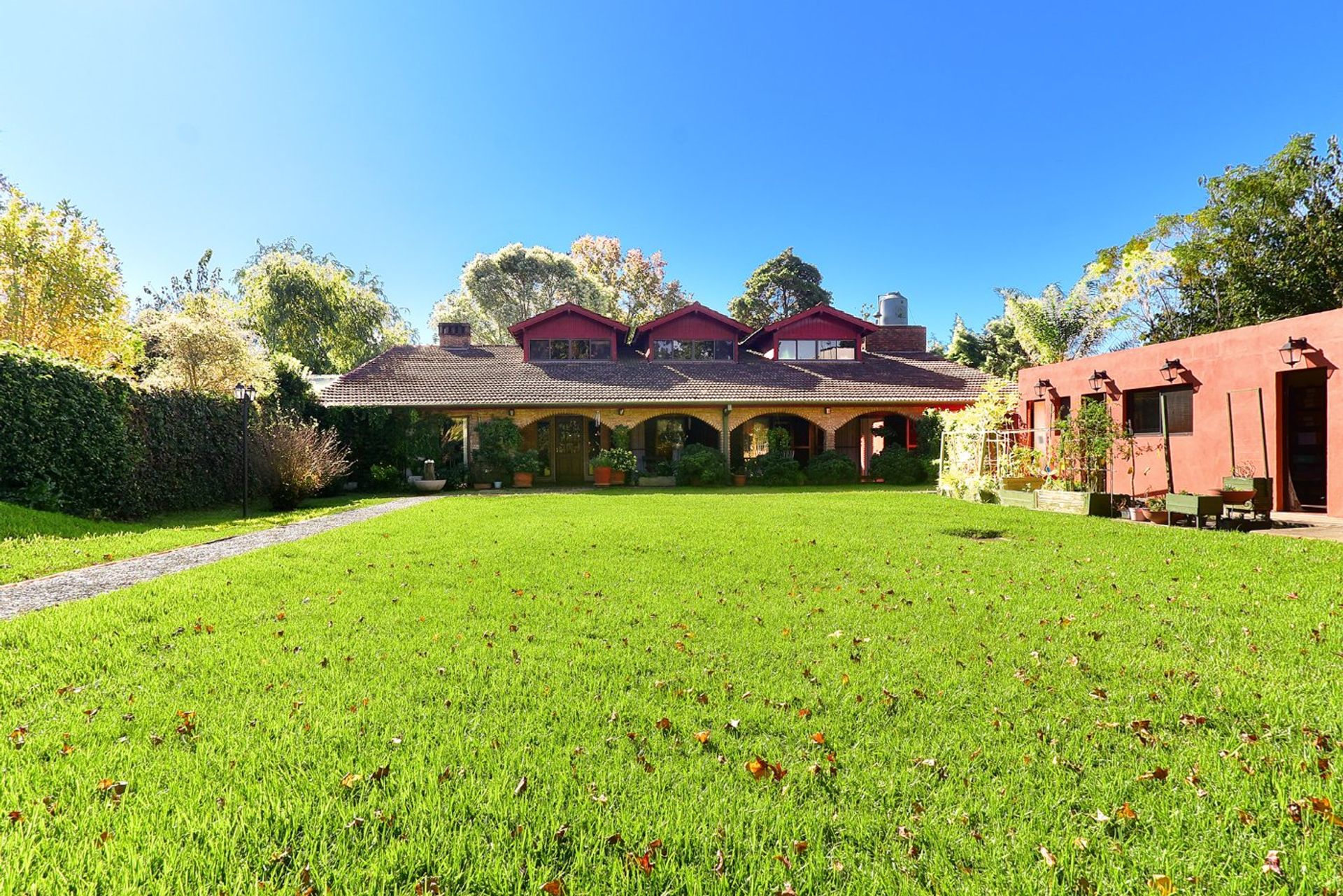 VENTA CASA EN PARQUE IRIZAR PILAR — foto 1