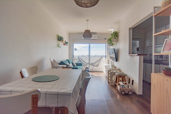3  Ambientes con balcón piso 16 - VENTA — foto 3
