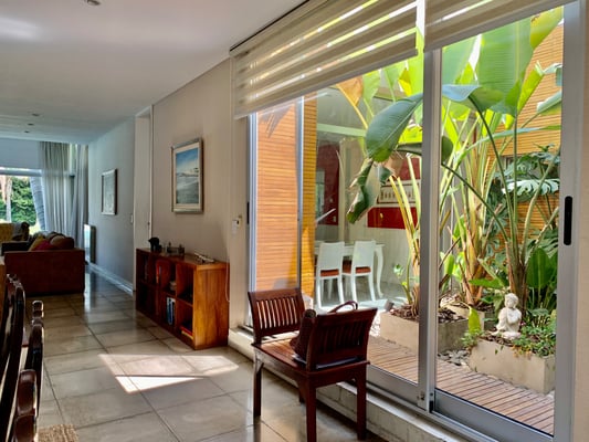 Excelente casa de amplios ambientes y 5 dormitorios en Santa Barbara — foto 3