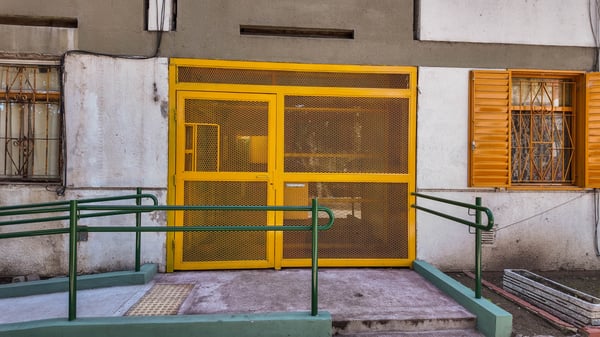 VENTA Depto. 3 ambientes C/ balcón al Frente a Refaccionar - Flores Sur — foto 4