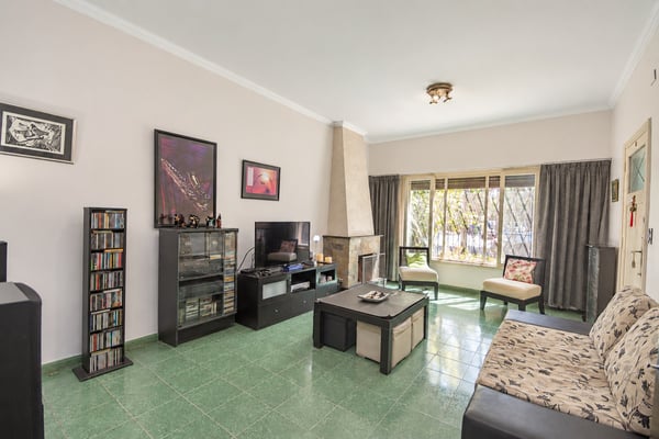 Casa en venta en Olivos Golf con jardín, galería, quincho y cochera — foto 4