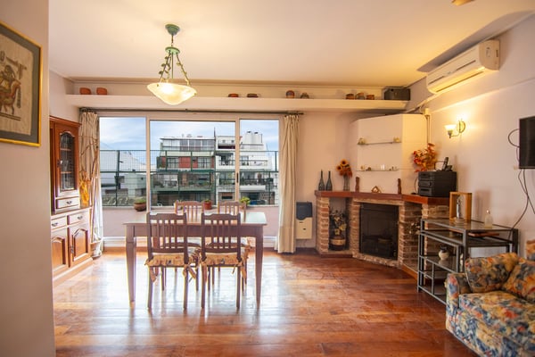 SEMIPISO DE 3 AMBIENTES CON TERRAZA PROPIA Y PARRILLA — foto 5