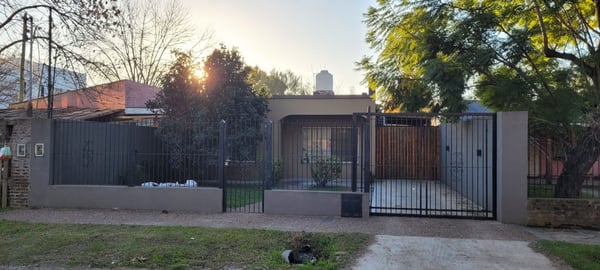 VENTA CASA 3 AMBIENTES EN DEL VISO — foto 2