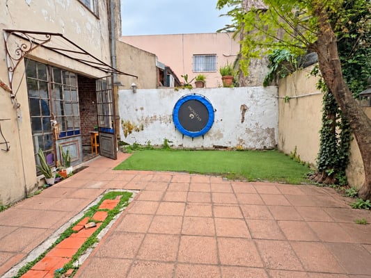 VENTA CASA 4 AMB A REFACCIONAR - COCHERA - LOTE PROPIO EN VILLA BALLESTER — foto 3