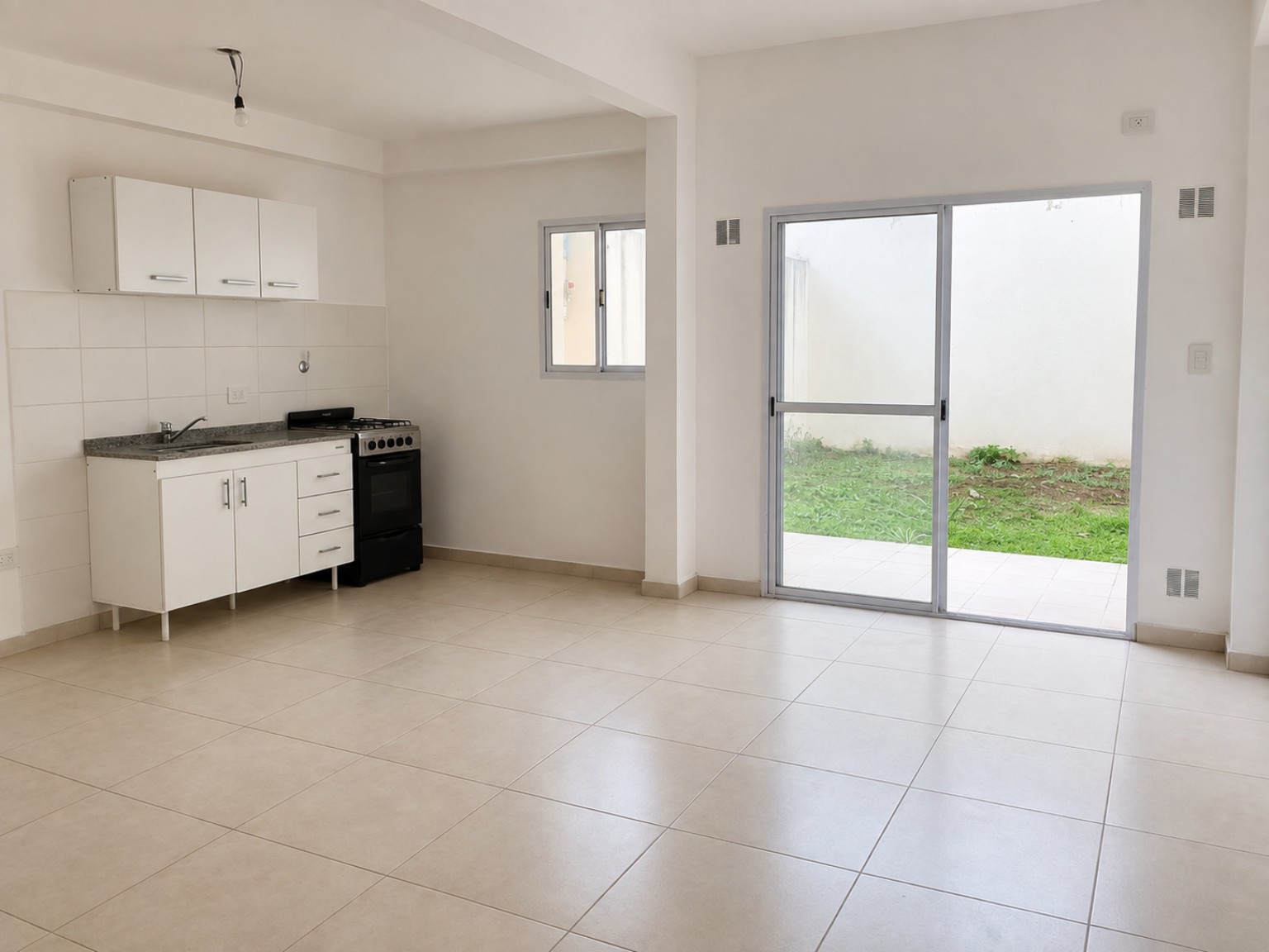 VENTA DEPARTAMENTO 3 AMBIENTES A ESTRENAR EN PLANTA BAJA CON JARDIN PATIOS Y COCHERA CUBIERTA BOEDO — foto 1