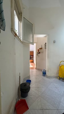 DEPTO 2 AMB AL FRENTE CON BALCÓN Y BAJAS EXPENSAS — foto 2