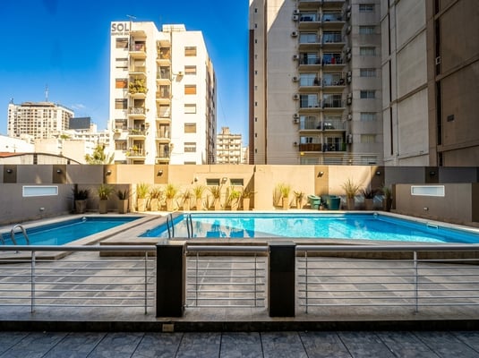 Departamento venta de 3 amb piso 11° cochera cub Ramos Mejia — foto 5