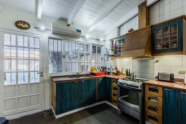 VENTA CASA 6 AMBIENTES. FLORIDA. APTO CREDITO. — foto 4