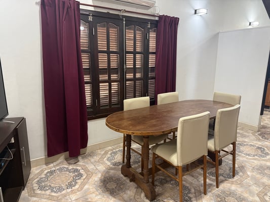 VENTA Casa Multifamiliar  6 ambientes en  Zárate — foto 5