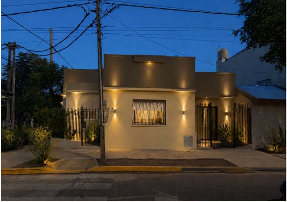 Casa 4 ambientes refaccionada a nuevo en Olivos — foto 3