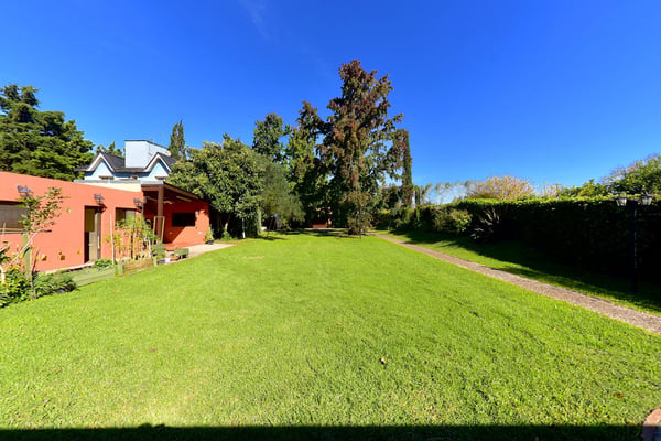 VENTA CASA EN PARQUE IRIZAR PILAR — foto 2