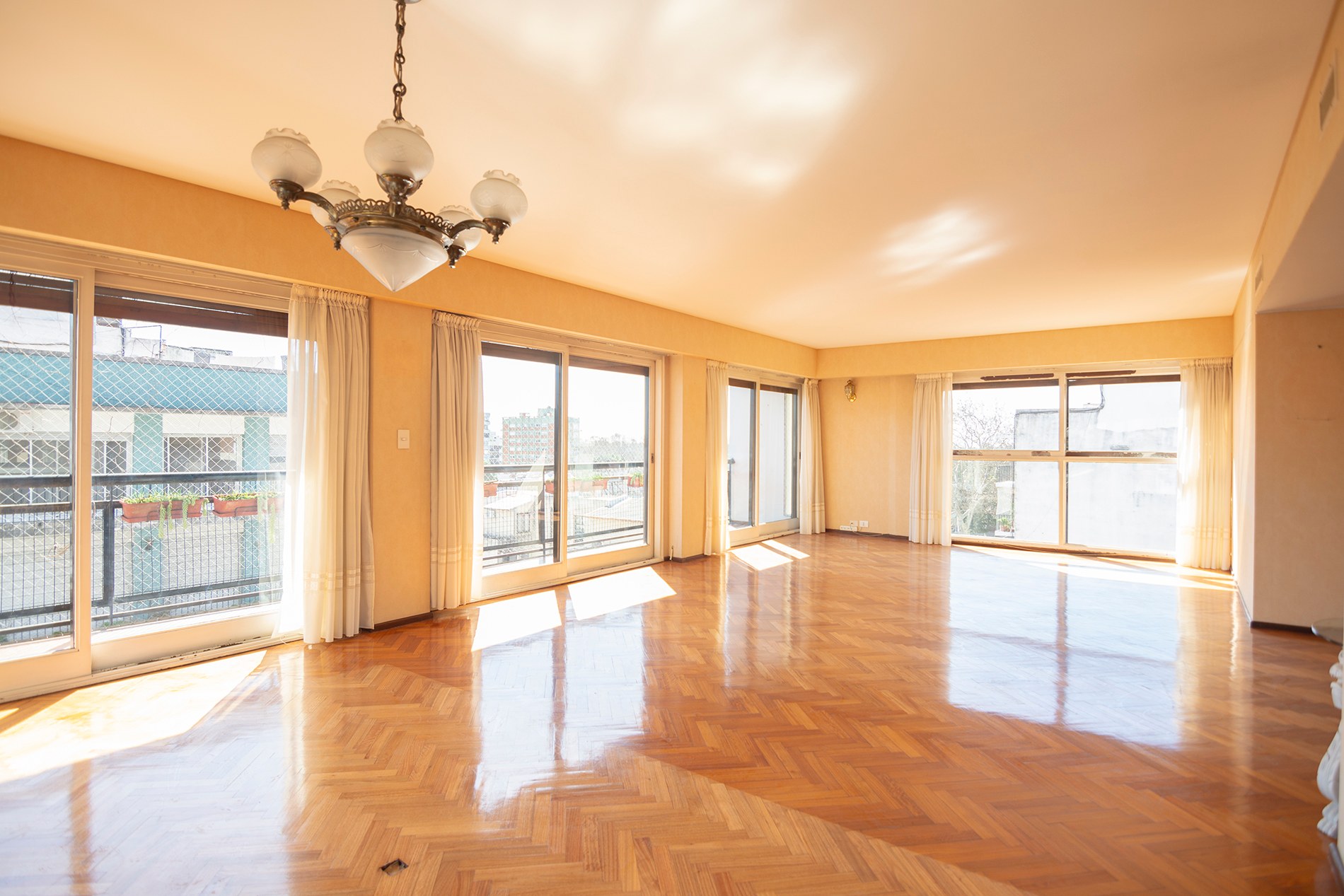 VENTA DEPARTAMENTO - 4 AMB CON DEPENDENCIA  - MARTINEZ — foto 1