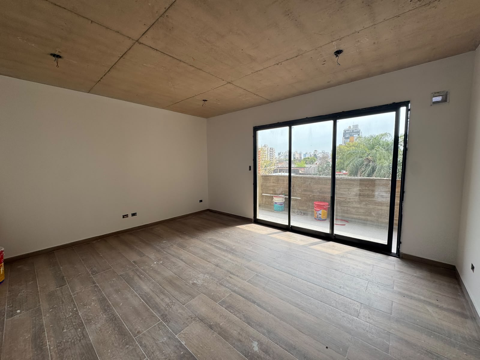 VENTA DEPARTAMENTO 2 AMBIENTES  MODERNO EN MORON — foto 1