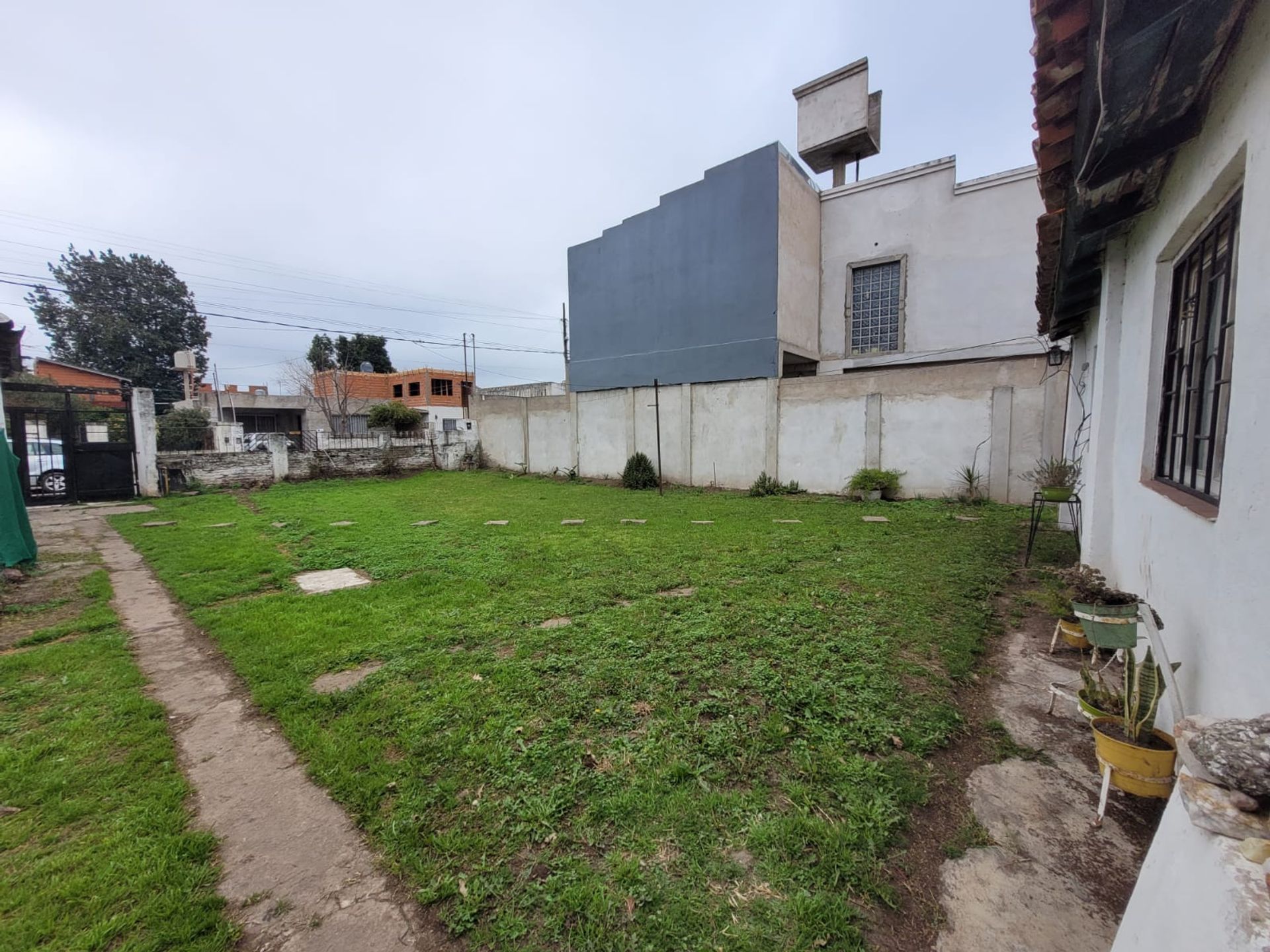 VENTA LOTE 599m2 CON CASA 4 AMB EN SAN MIGUEL — foto 1