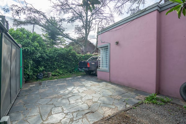 Casa en venta en Don Torcuato con pileta — foto 4