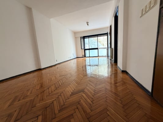 Departamento 2 ambientes sobre  Av. Rivadavia - Almagro — foto 4