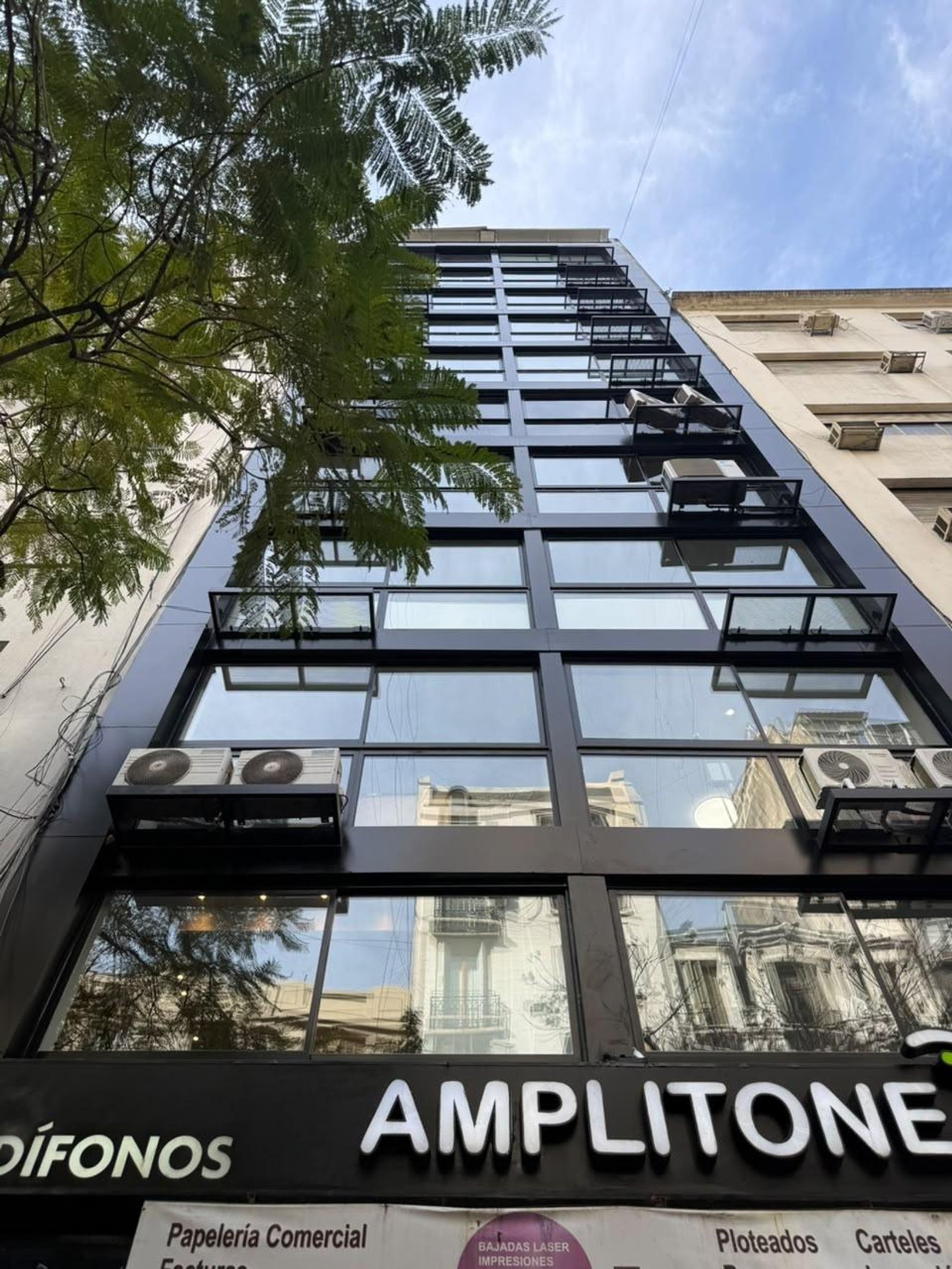 VENTA OFICINA LUMINOSA APTO CRÉDITO EN SAN NICOLAS — foto 1