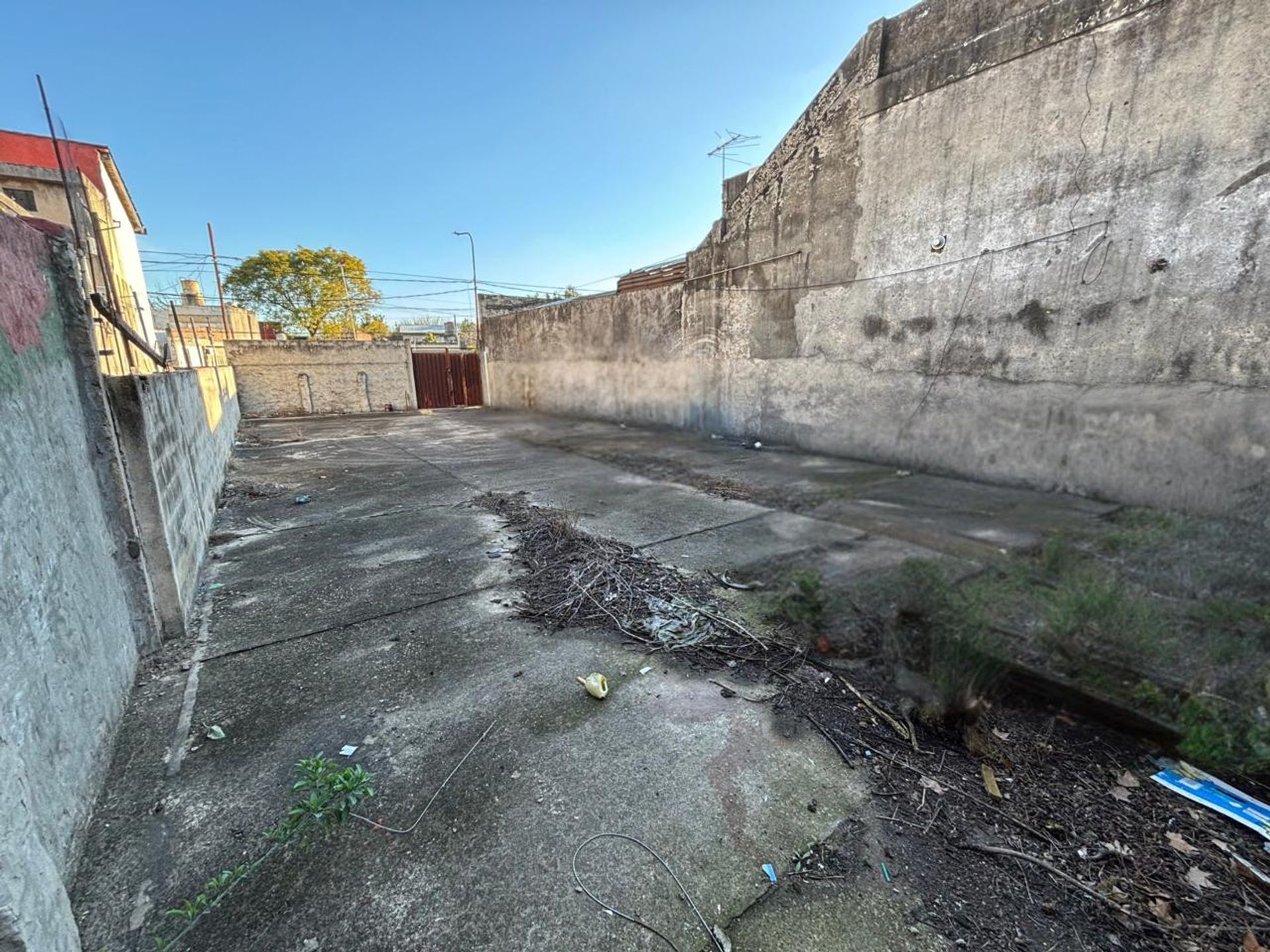 VENTA LOTE A METROS DE ACCESO OESTE CASEROS — foto 1