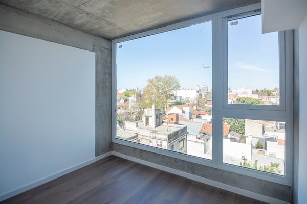VENTA DEPTO 4 AMBIENTES CON BALCÓN EN 4TO PISO EN DEVOTO — foto 5