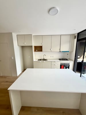 VENTA DE DÚPLEX 4 AMBIENTES- VICENTE LÓPEZ-CON JARDIN — foto 4