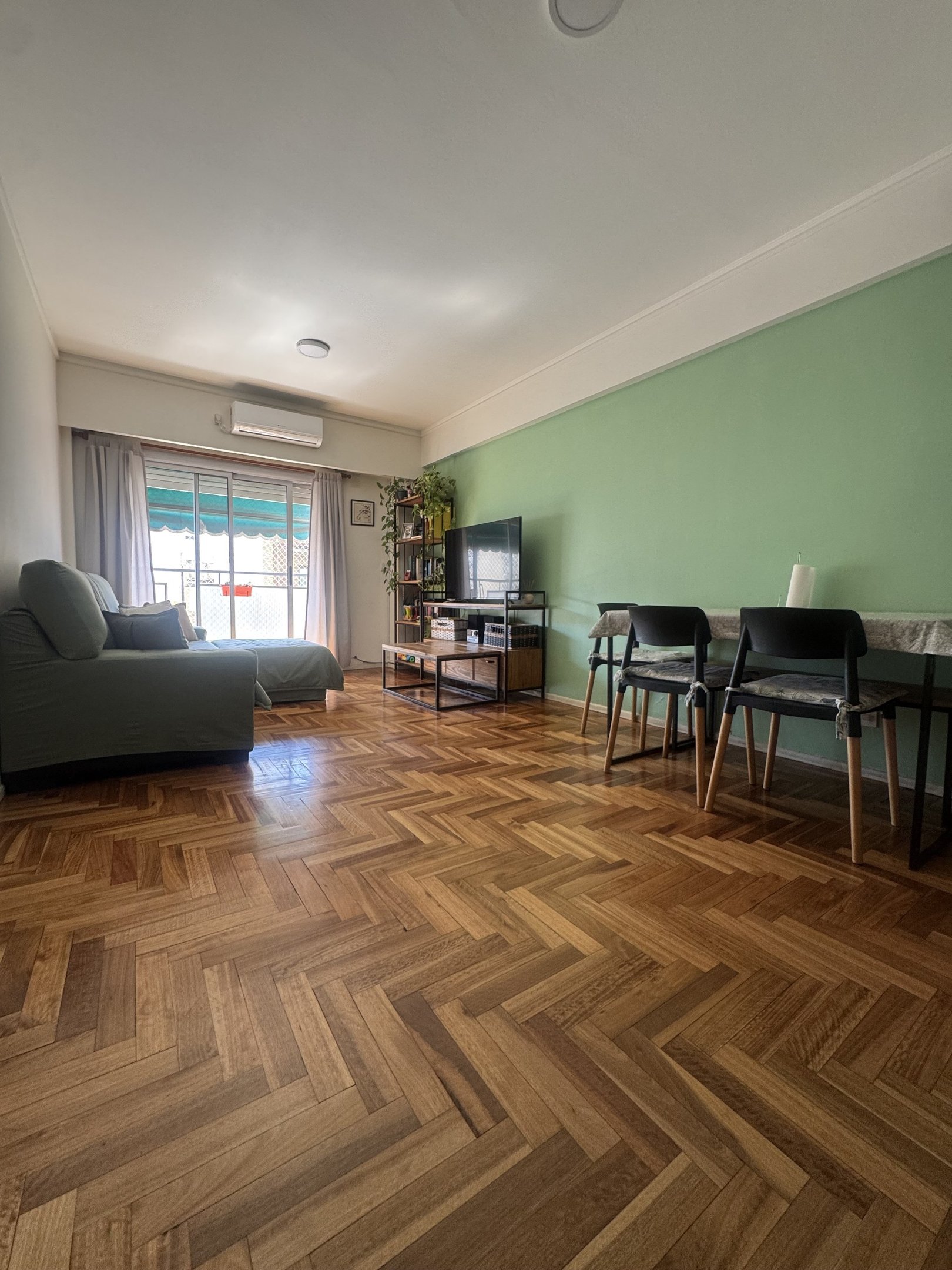 Venta departamento de 3 ambientes con  balcón   al frente en Caballito -Parque Rivadavia. — foto 1