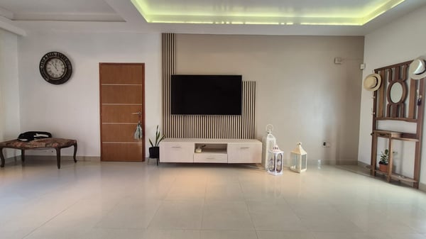 Venta Casa Villa Sarmiento 7 ambientes Patio/Terraza/Cochera  (zona Colegio Ward) — foto 4