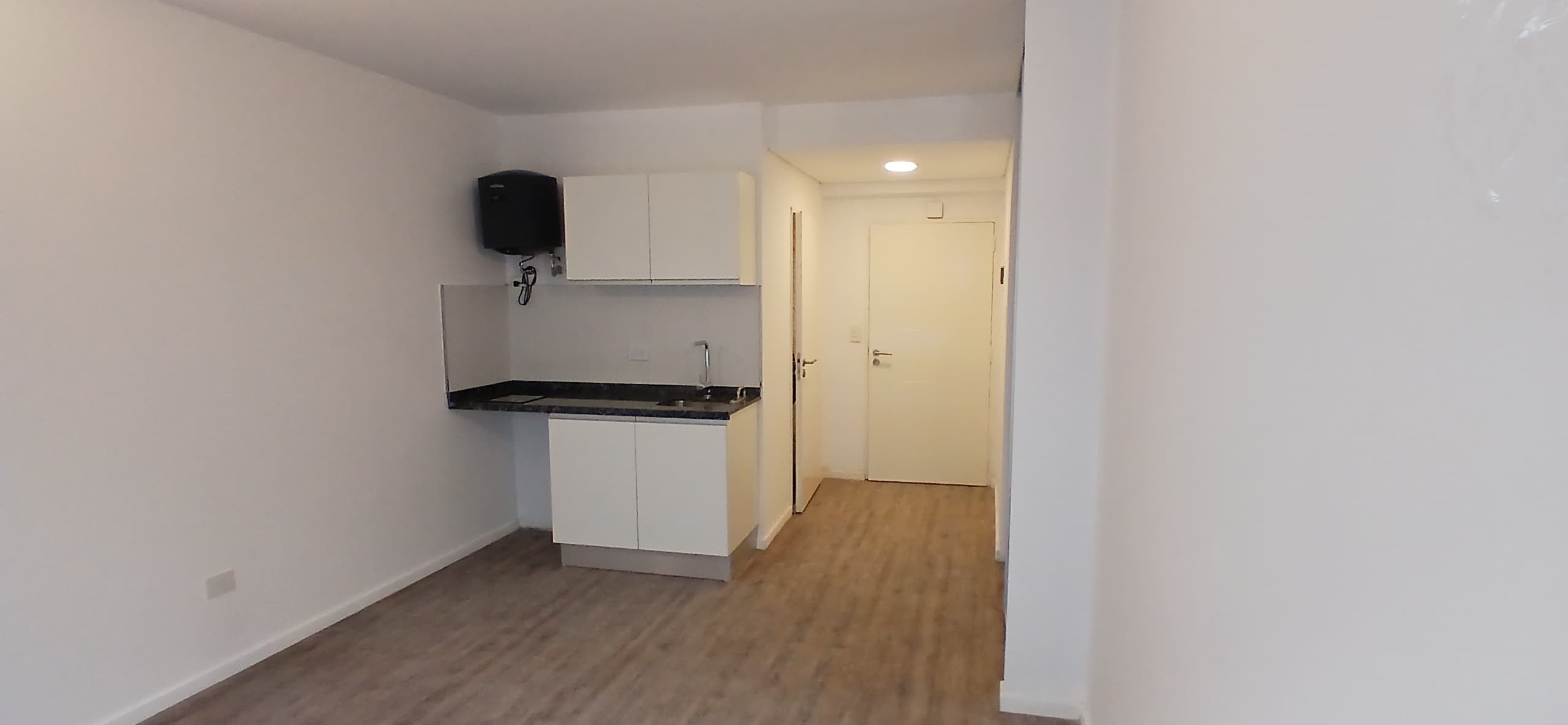 Alquiler departamento  monoambiente 3er piso — foto 1