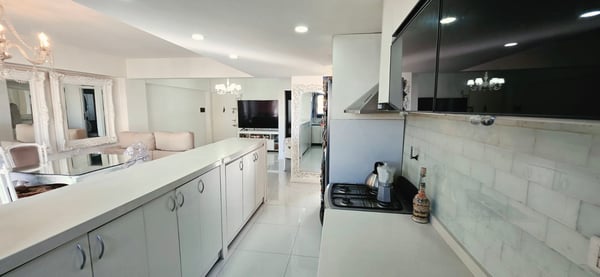 VENTA DEPTO 3 AMB EN LANÚS CON COCHERA Y BALCÓN — foto 3