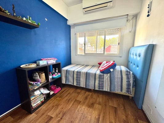 VENTA DEPARTAMENTO SEMIPISO 3 AMB BALCÓN FLORESTA — foto 5
