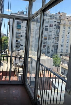DEPARTAMENTO 2 AMBIENTES LUMINOSO, CON BALCON. — foto 4