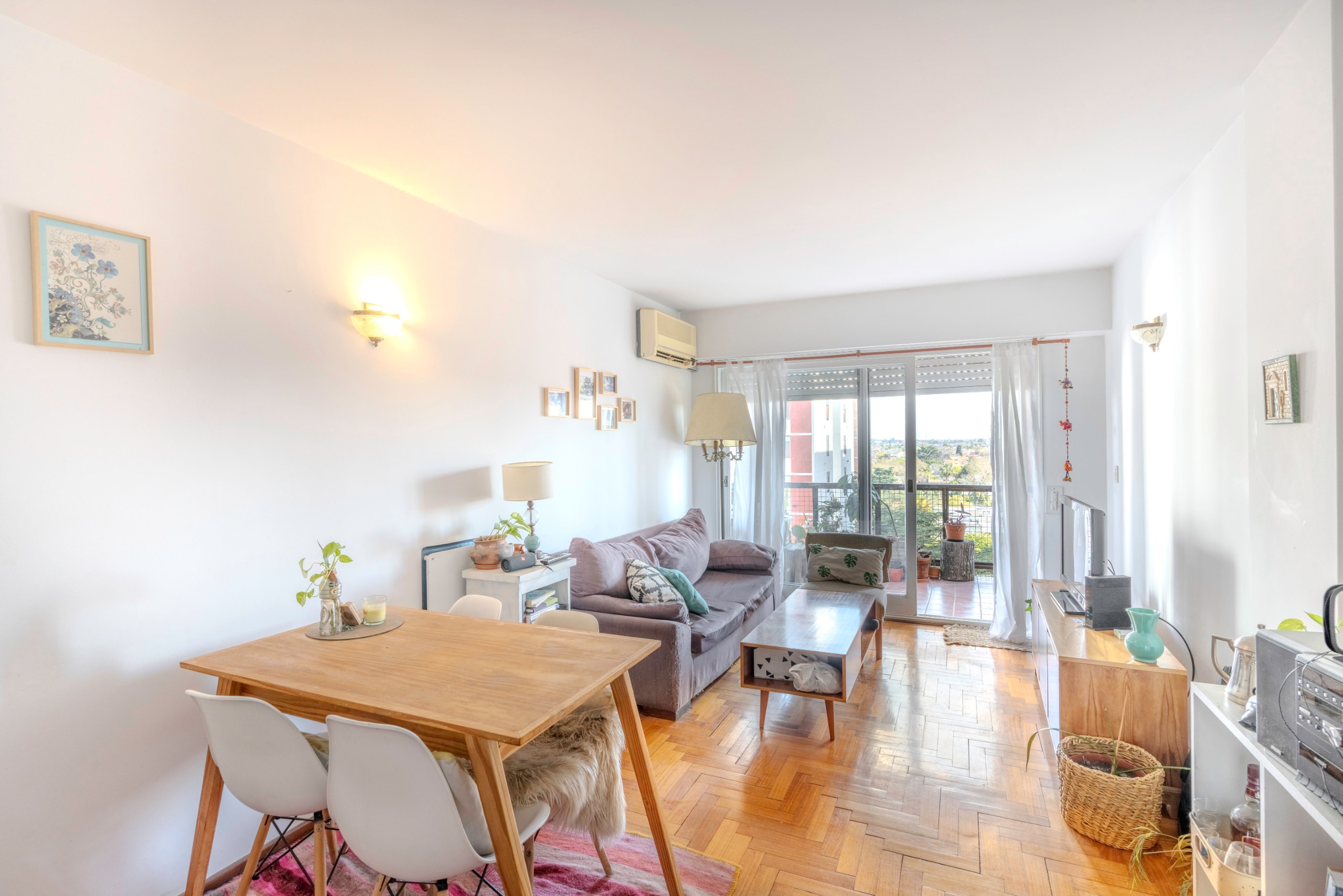 Venta 2 ambientes con balcón y baulera en la mejor zona — foto 1