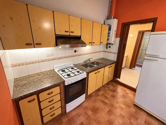 Venta casa con 2 viviendas, piscina y cochera. Florida, Vicente Lopez. — foto 5