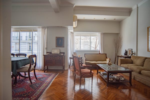 Venta Departamento de 3 Ambientes en esquina abierta con balcón y mucha luz en Recoleta — foto 5