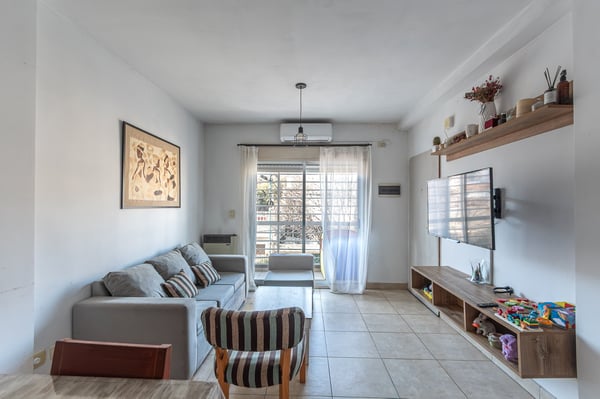 Venta PH de 3 ambientes + playroom/escritorio y terraza propia en Saavedra — foto 2