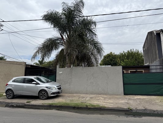 Venta casa 2 viviendas multifamiliar3 y 2 ambientes en Tortuguitas, Malvinas Argentinas. — foto 2
