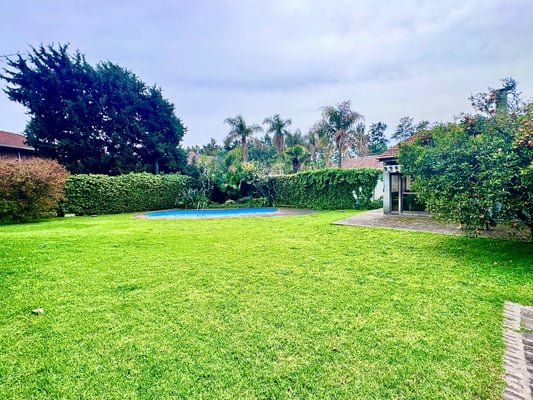 Venta de Casa de 4 dormitorios casi toda en una planta con excelente lote en Santa Rita, Boulogne — foto 3