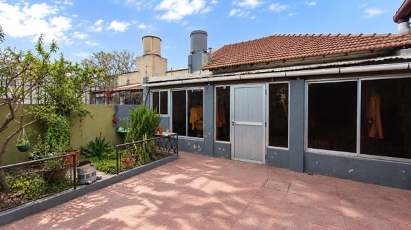 VENTA CASA LLAVALLOL 4 AMBIENTES COCHERA PATIO — foto 2