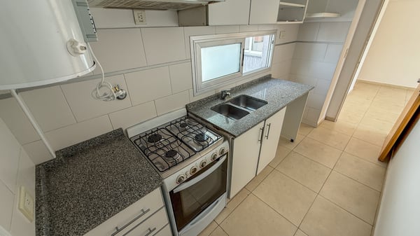 Venta Departamento 2 amb c/ balcon/cochera - Morón — foto 4
