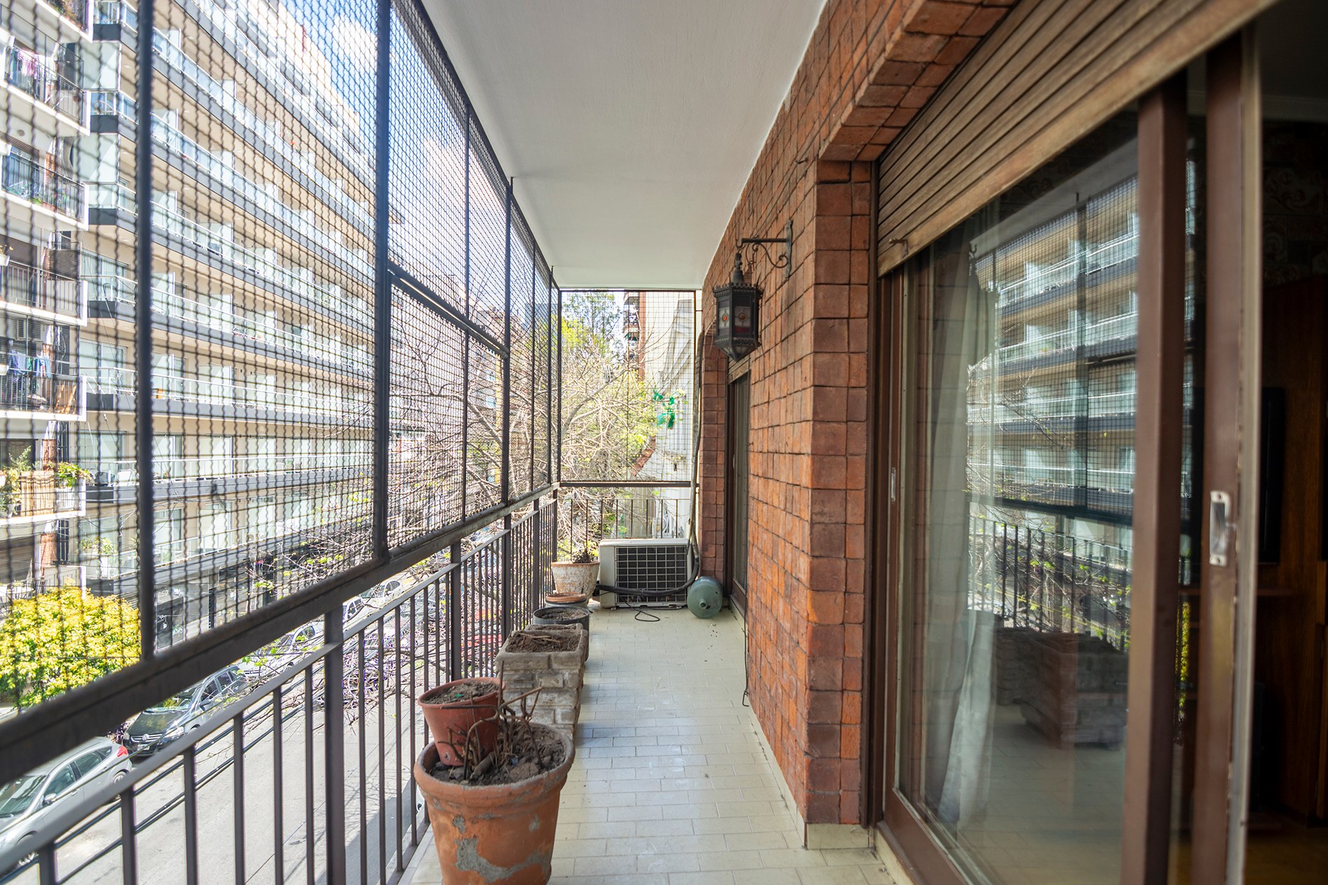 VENTA -DPTO 3 AMB+ DEPENDENCIA - COCHERA - CABALLITO- APTO CREDITO — foto 1
