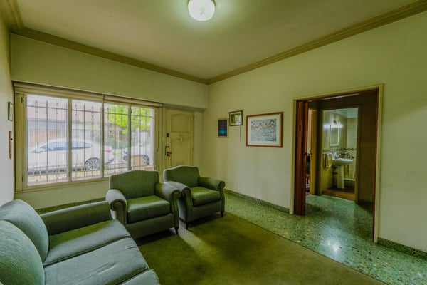 Venta casa 4 amb. Flipping + casa 2 amb. entrada independiente. V. Ballester — foto 5