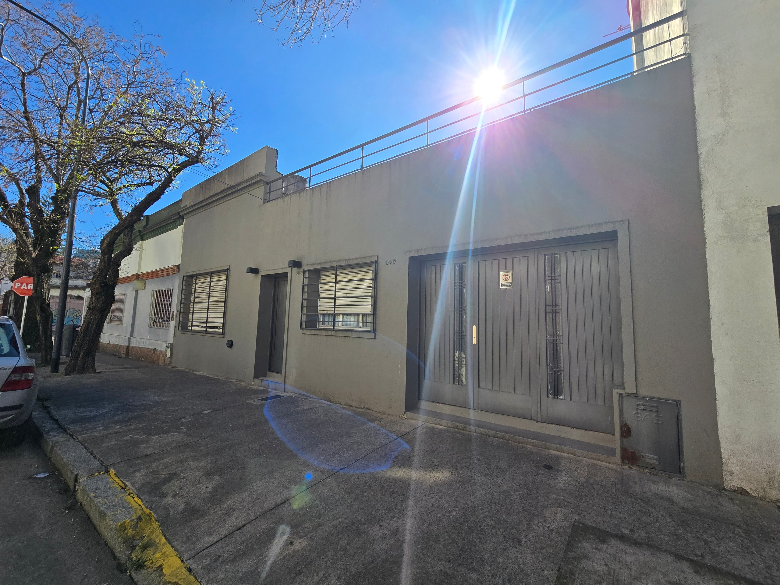 Casa en venta con cochera - 3 ambientes - Coghlan - APTO CRÉDITO — foto 1