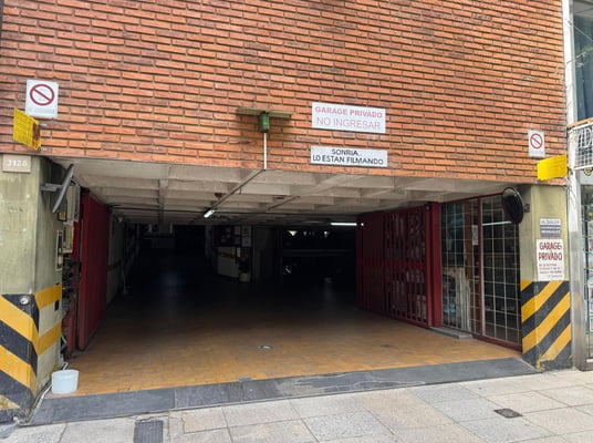 VENTA 2 COCHERAS FIJAS & CUBIERTAS - BELGRANO R — foto 4